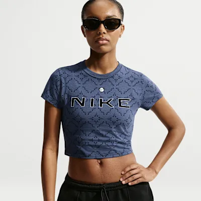 Nike Sportswear Chill Knit Women's Slim Cropped T-Shirt
